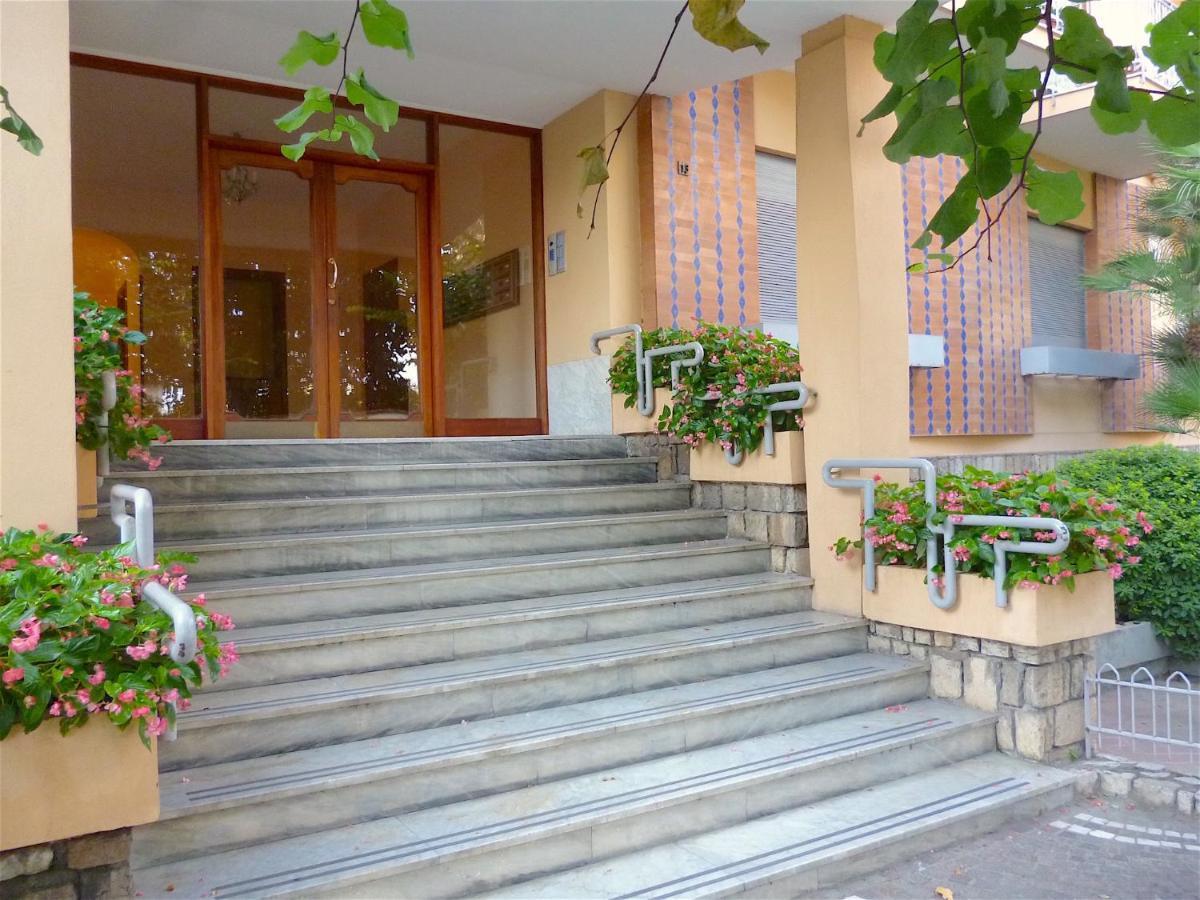 Angelina Suite B&B - Sorrento Centro Экстерьер фото